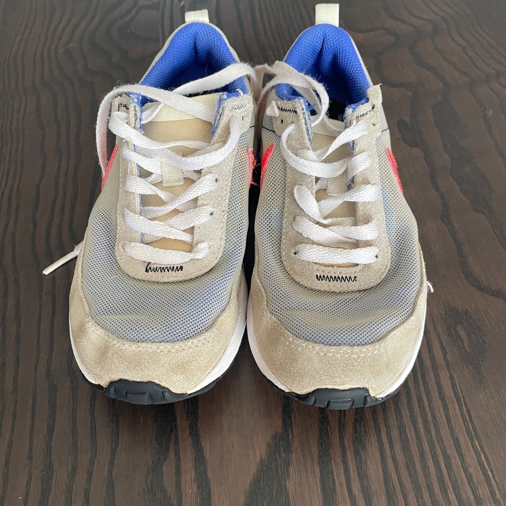 Nike Kids Sneakers in Beige and Blue